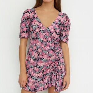 H&M Soft Pink dress flower pattern, short sleeve size M v neck